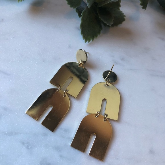 The Heidi - Gold Geometric Earrings - Picture 4 of 5